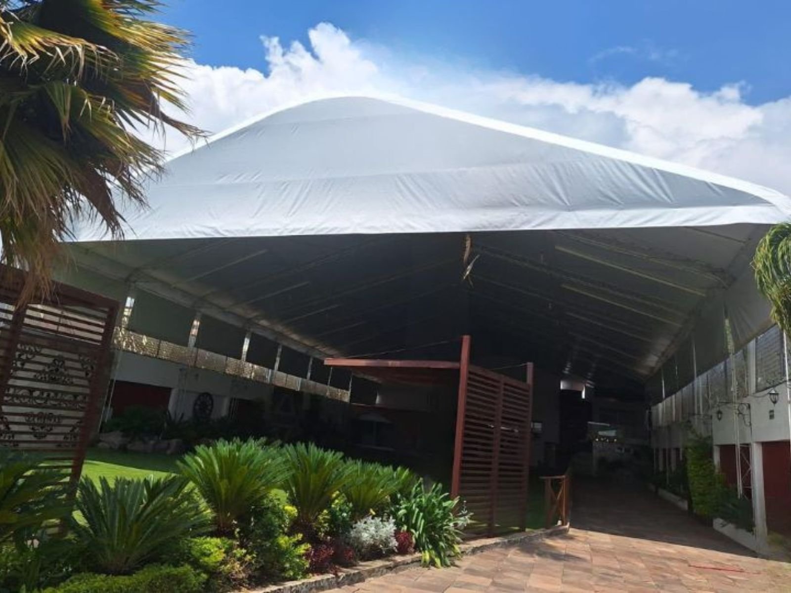 Proyectos Especiales Colosales Carpas y Domos